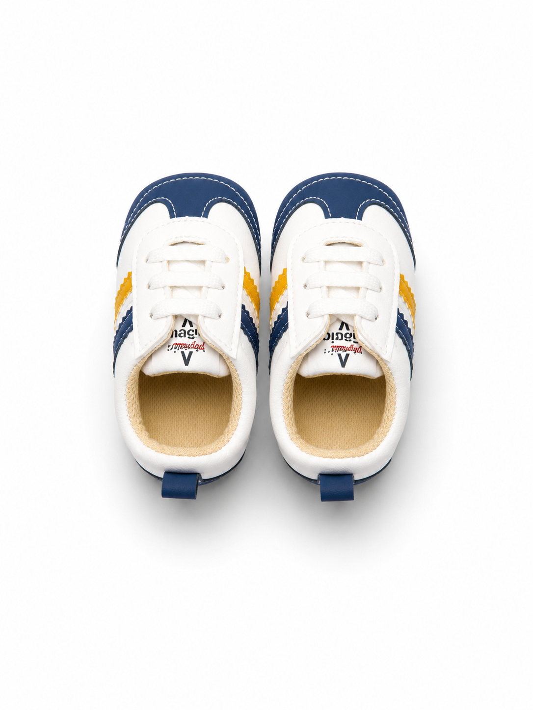 Trail Sneakers