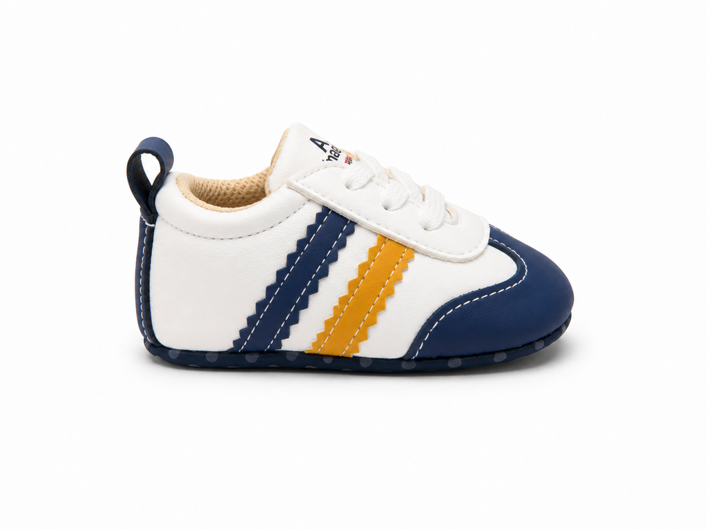 Trail Sneakers